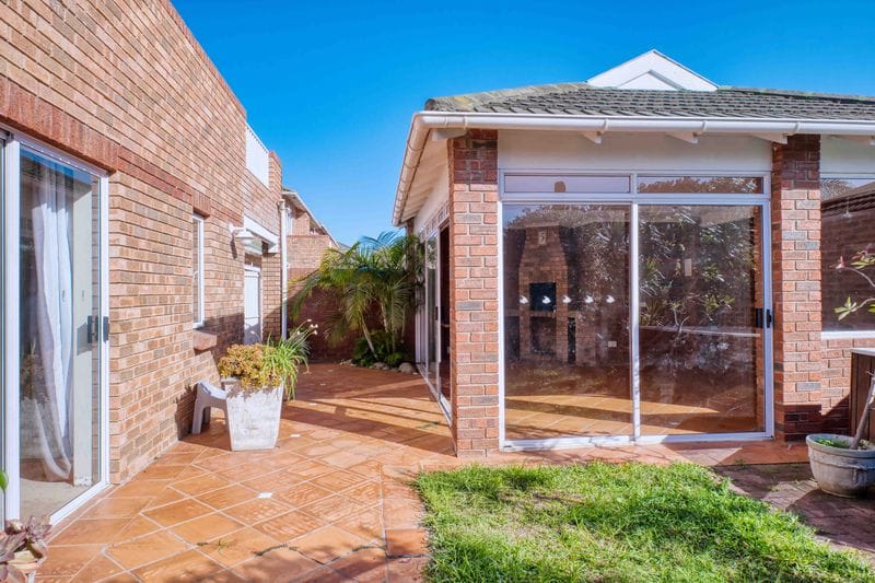 3 Bedroom Property for Sale in Summerstrand Eastern Cape